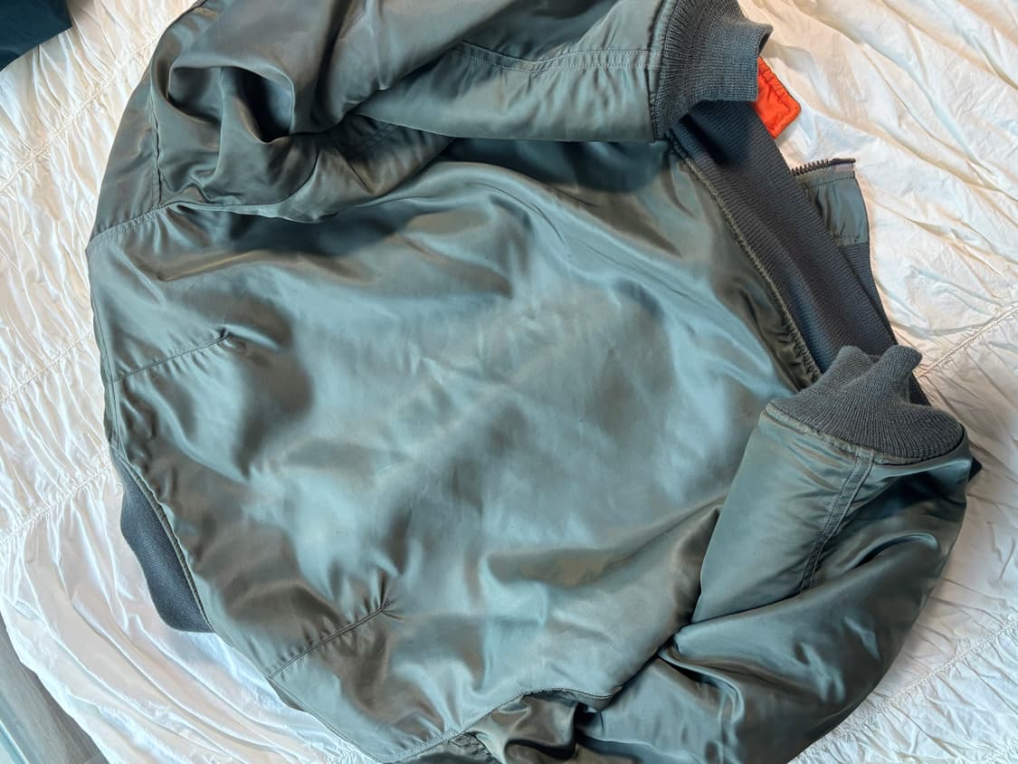 오리지널ma-1 L size 판매합니다. 상품이미지7