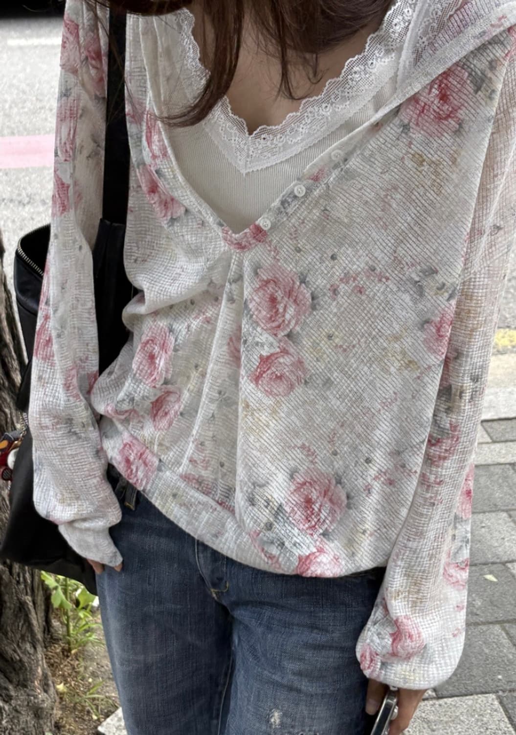 호쿠스포쿠스 플라워 헨리넥 루즈 티 아이보리 상품이미지7