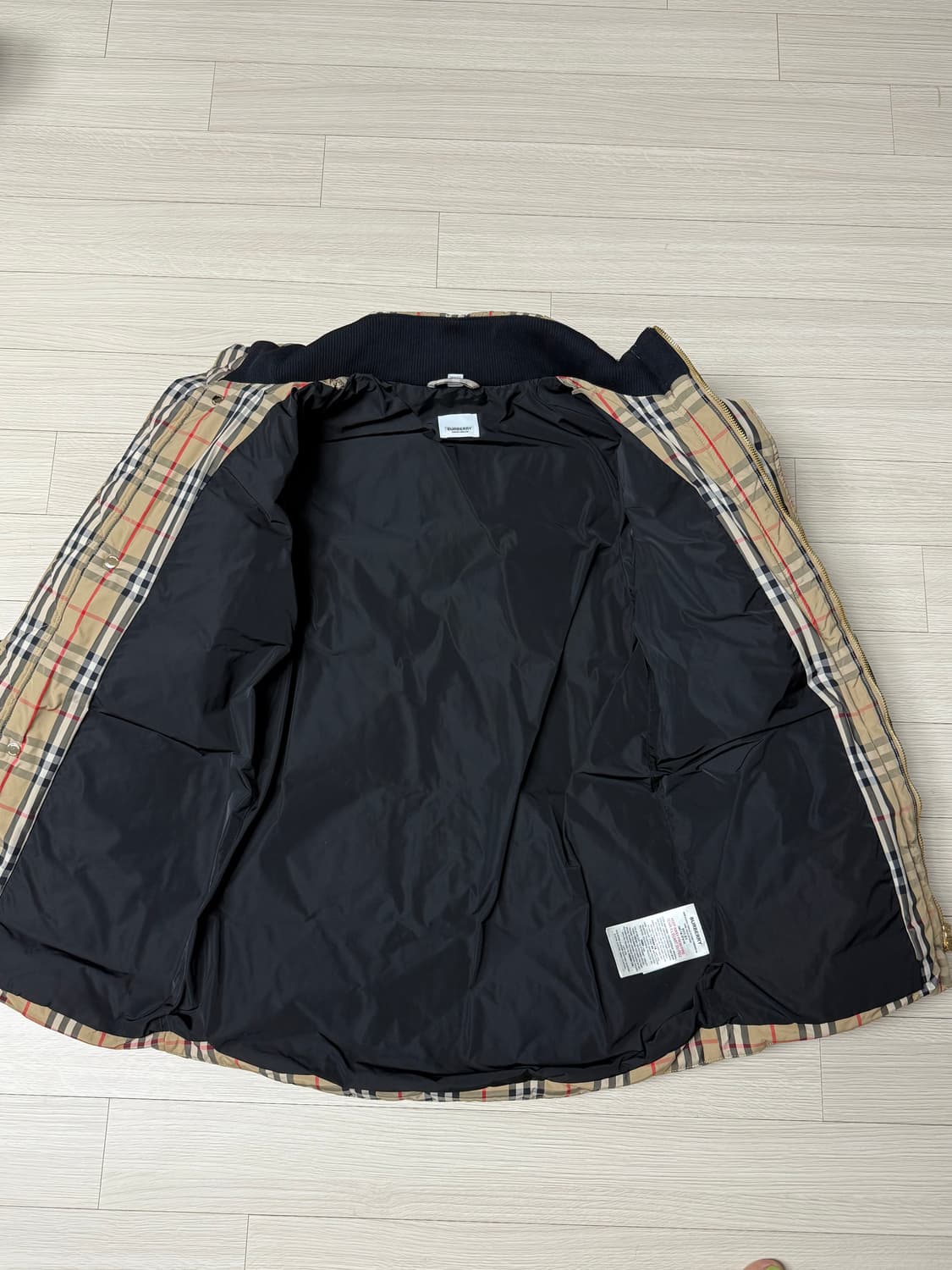 버버리 키즈패딩 12y 상품이미지4