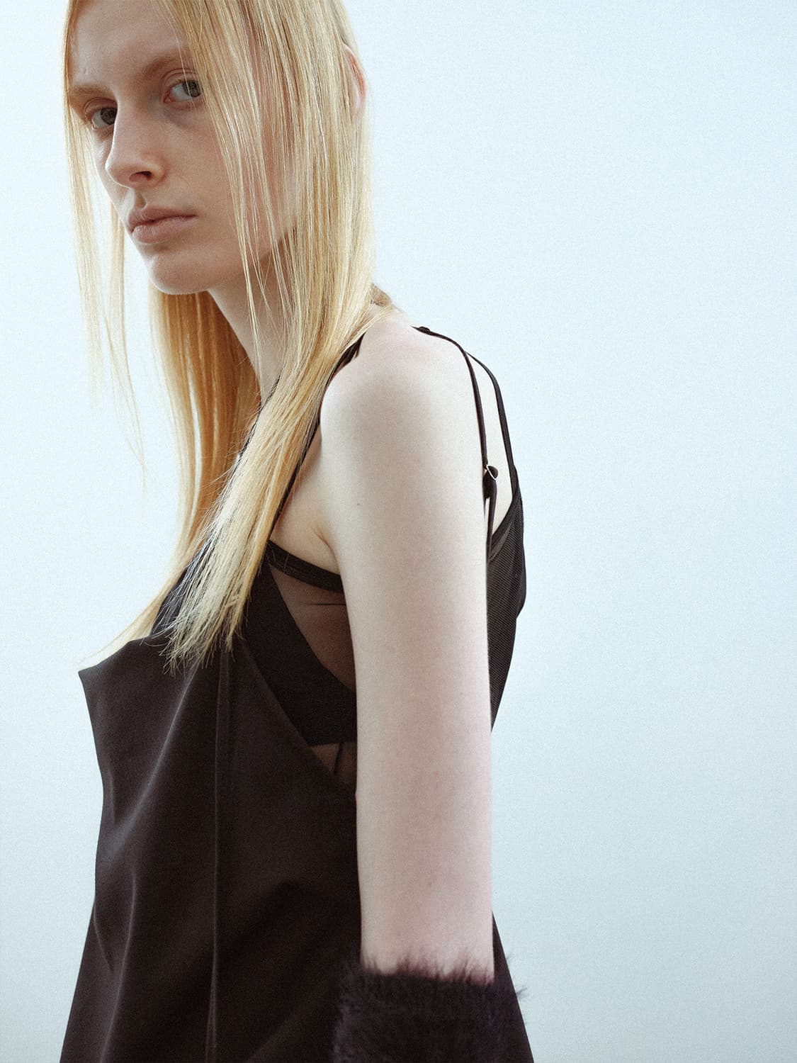 낫띵에브리띵 백리스 스트랩 드레스 backless strap dress 상품이미지8