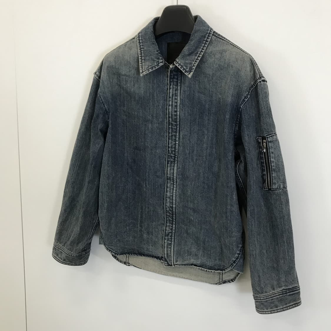 질스튜어트뉴욕 데님트러커집업자켓 [국내95] 상품이미지2
