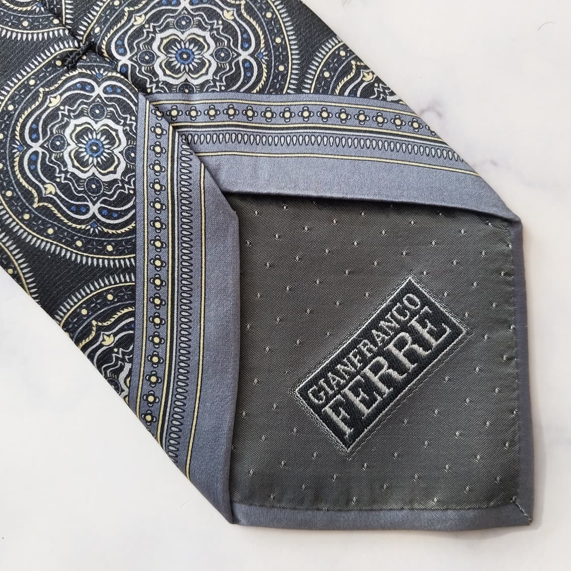 지안프랑코 페레 메달리온 패턴 넥타이 9.2cm A+~A등급 K1952 상품이미지7