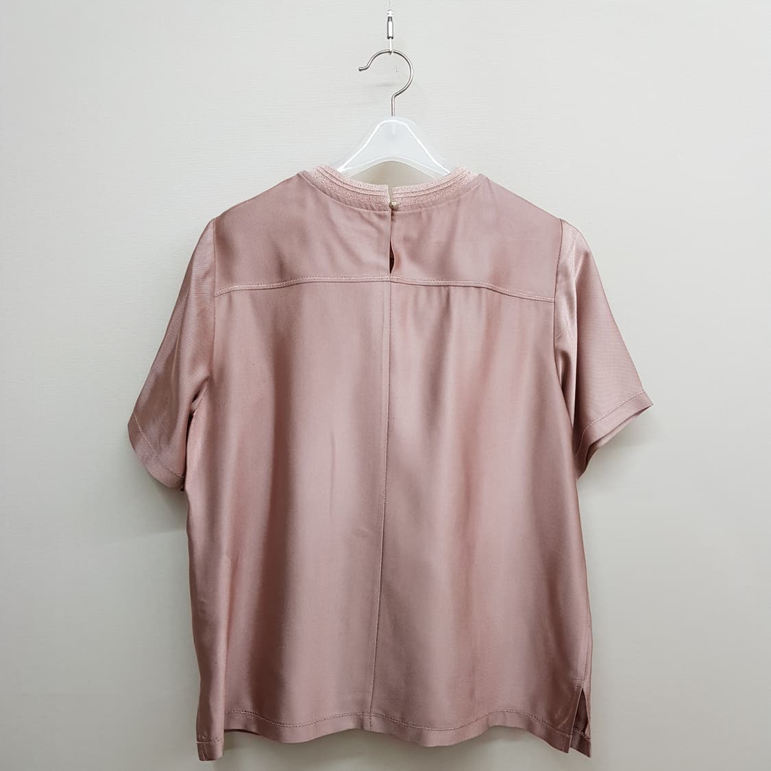 한섬 타임 2022 로고 글리터 티셔츠 82-94-160사이즈 상품이미지5