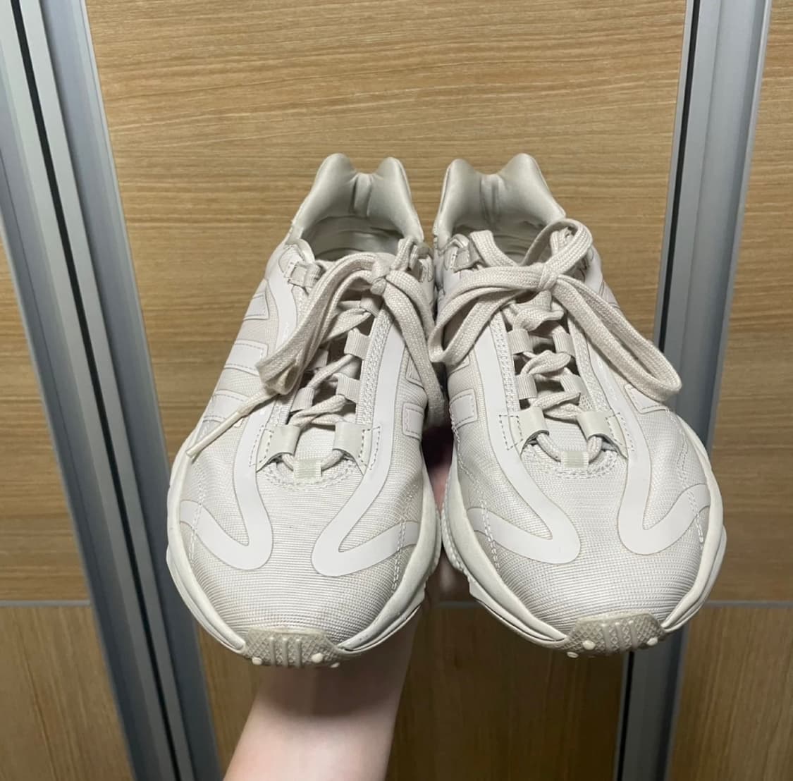 (250)아디다스 오즈위고 베이지 상품이미지2