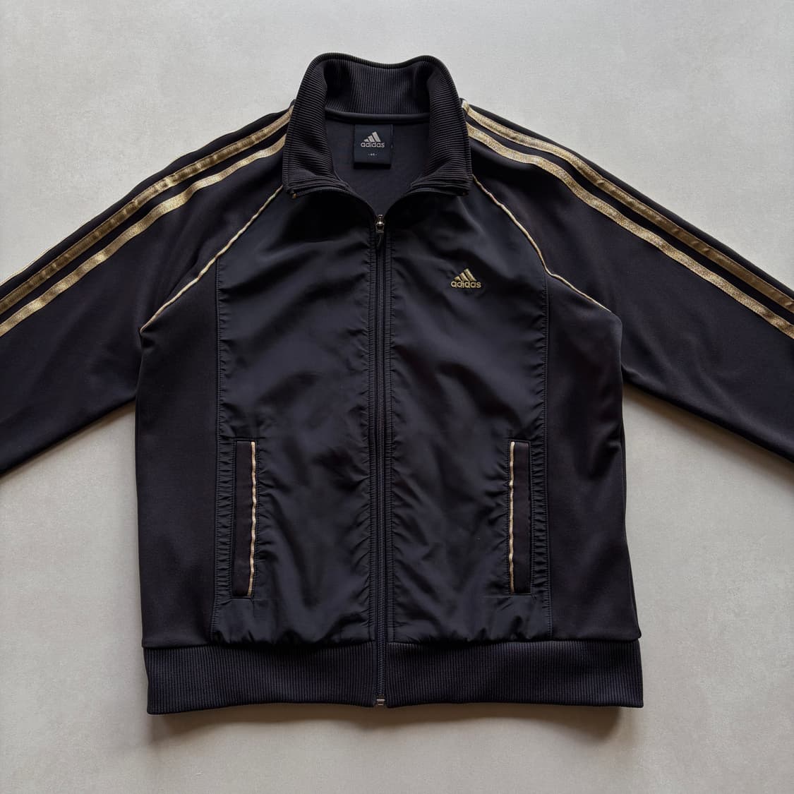 [M]아디다스 블랙 골드 검골 트랙탑 져지 상품이미지3