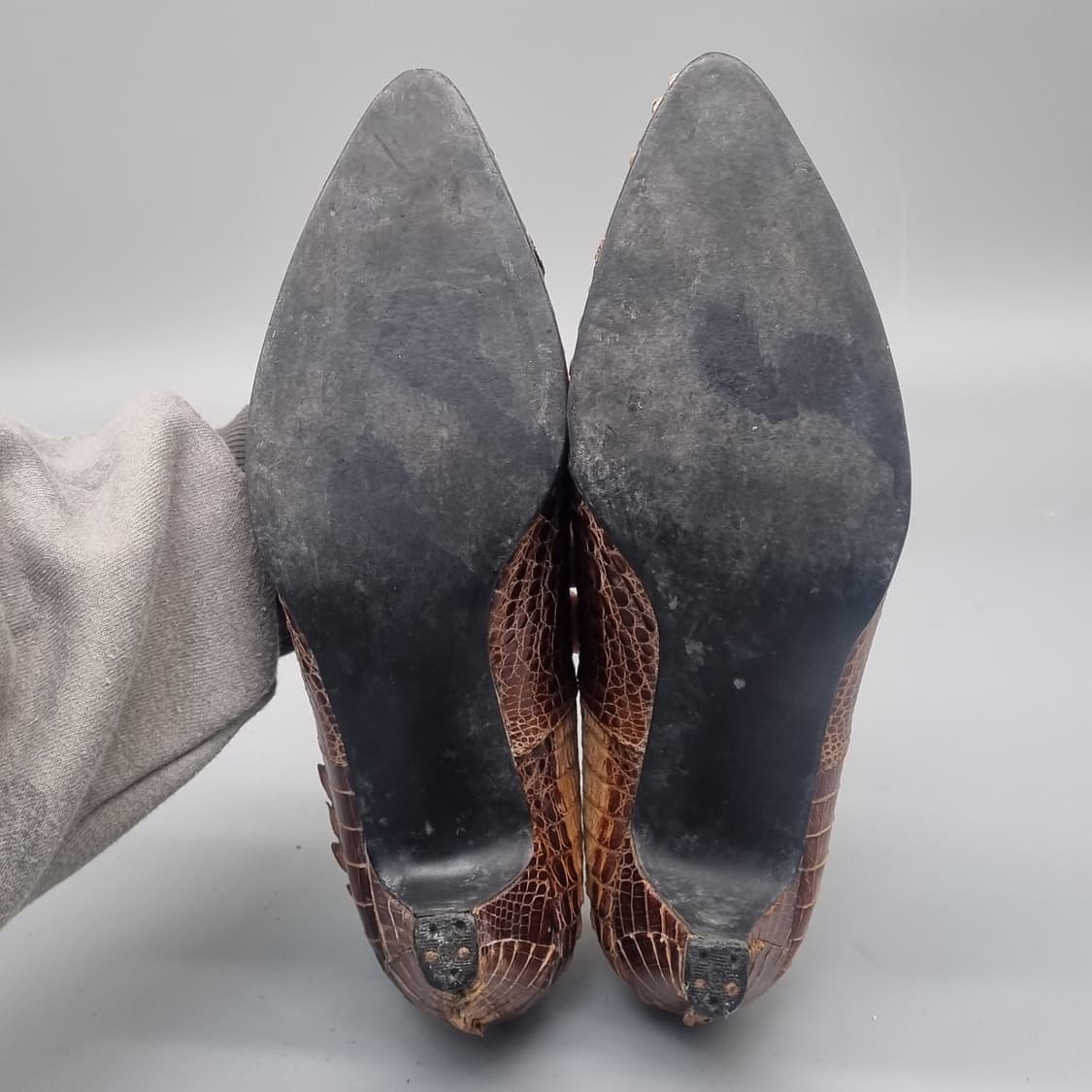 셈프레 악어가죽 여성구두 245 굽7 상품이미지3