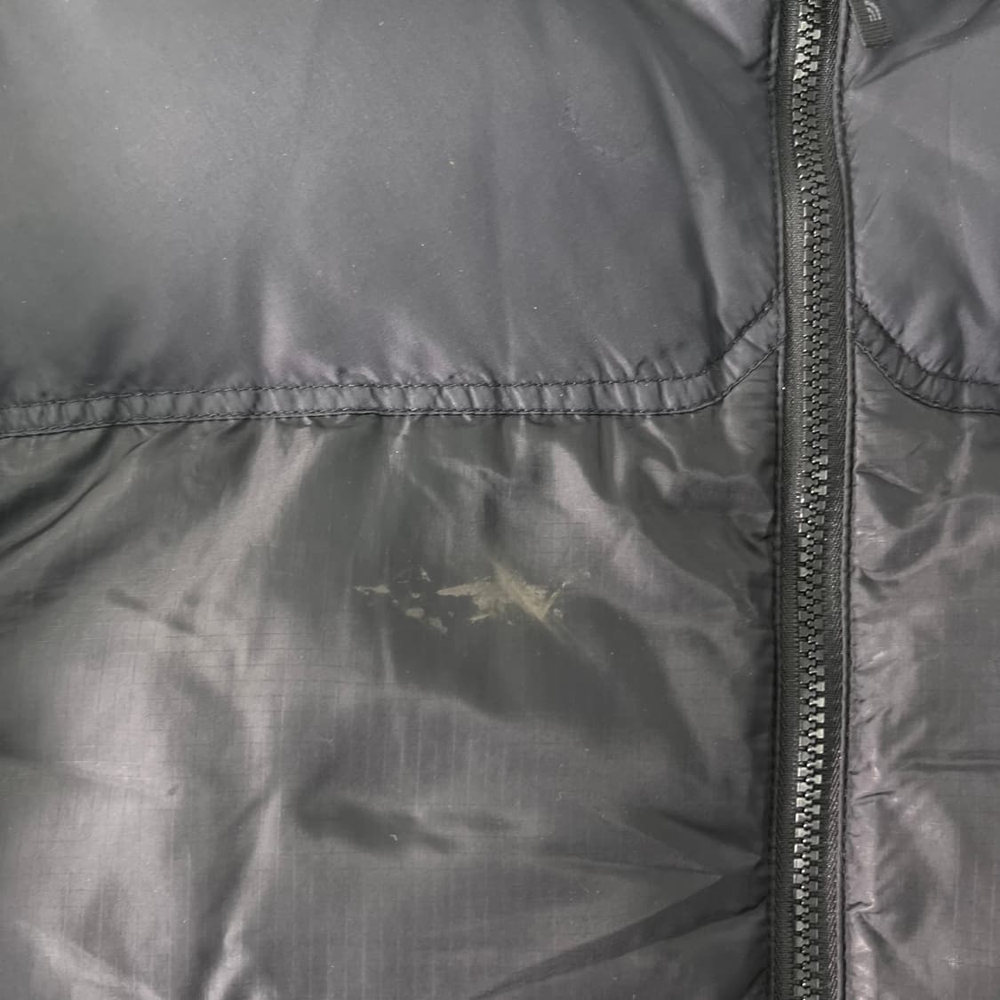 100 노스페이스 센터로고 600 경량 패딩 상품이미지3