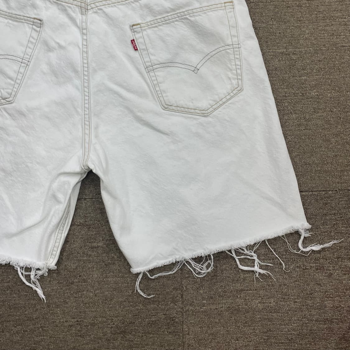 Levi's 리바이스 569 디스트로이드 화이트 데님 쇼츠 반바지 상품이미지4