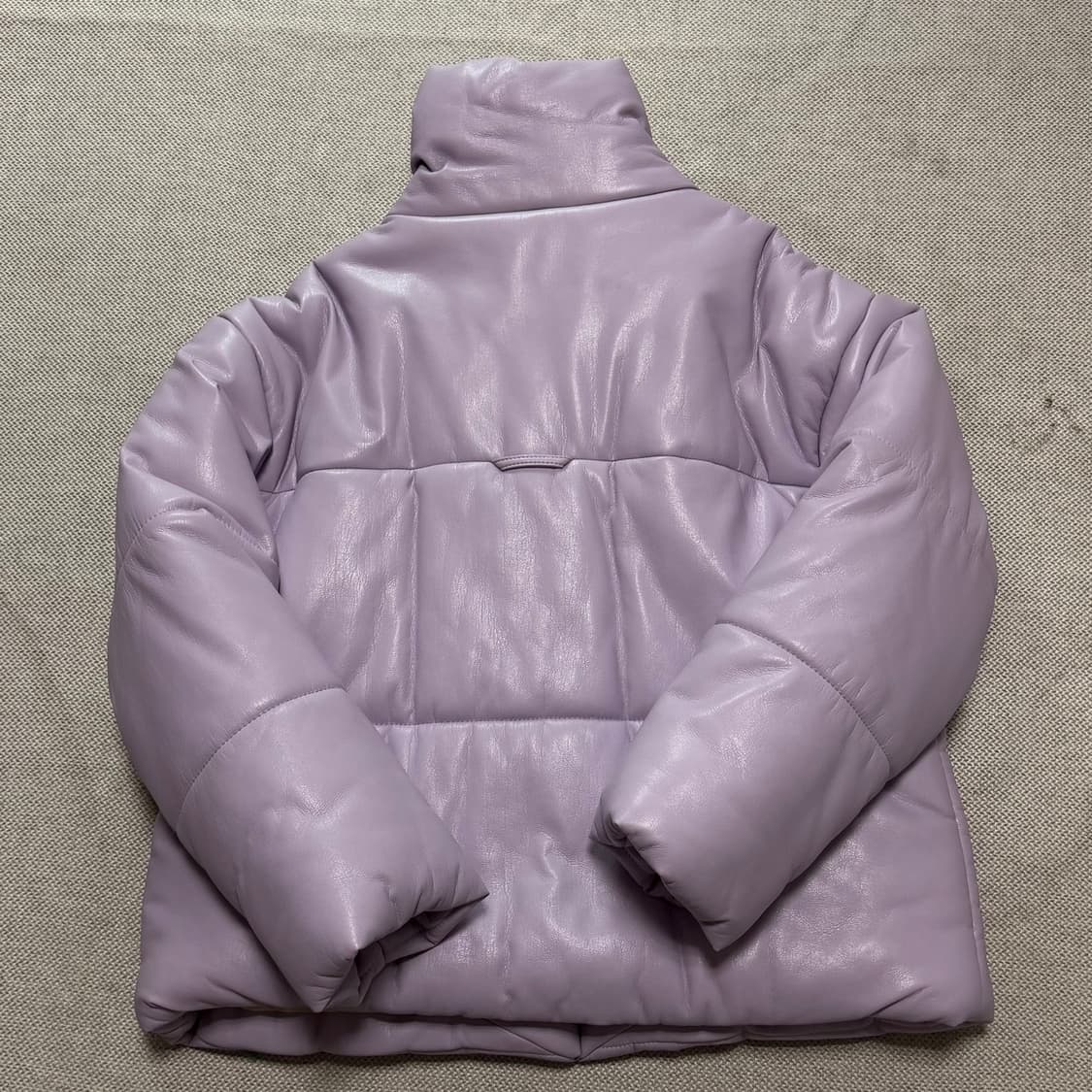 나누슈카(Nanushka) 비건레더 하이넥 패딩 자켓 상품이미지7