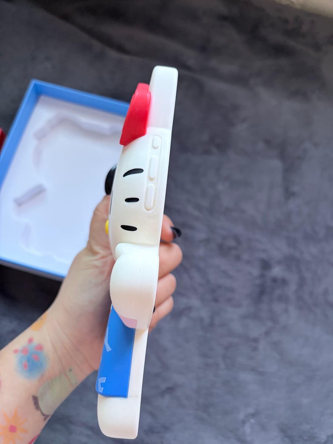 케이스티파이 헬로키티 아이폰15프로 케이스 상품이미지6