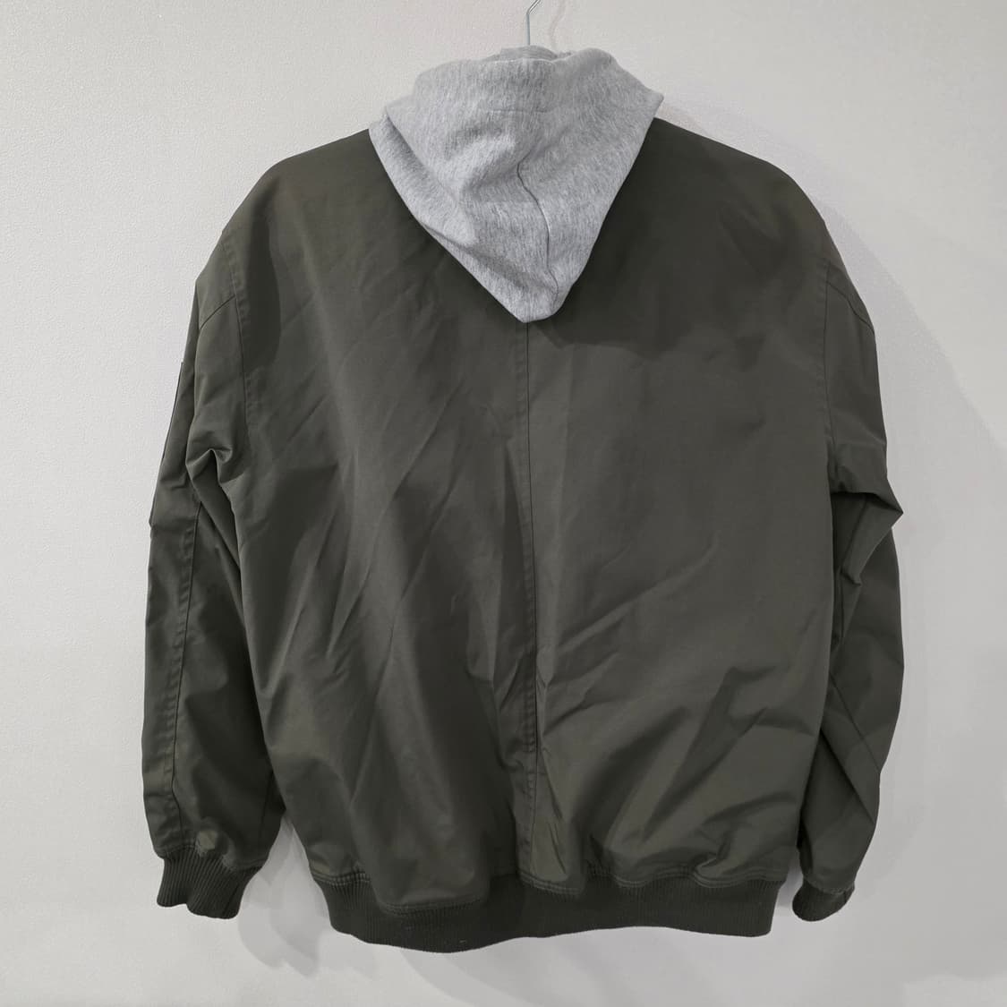 TATE 후드 MA-1 봄버 자켓 카키색 100 상품이미지7