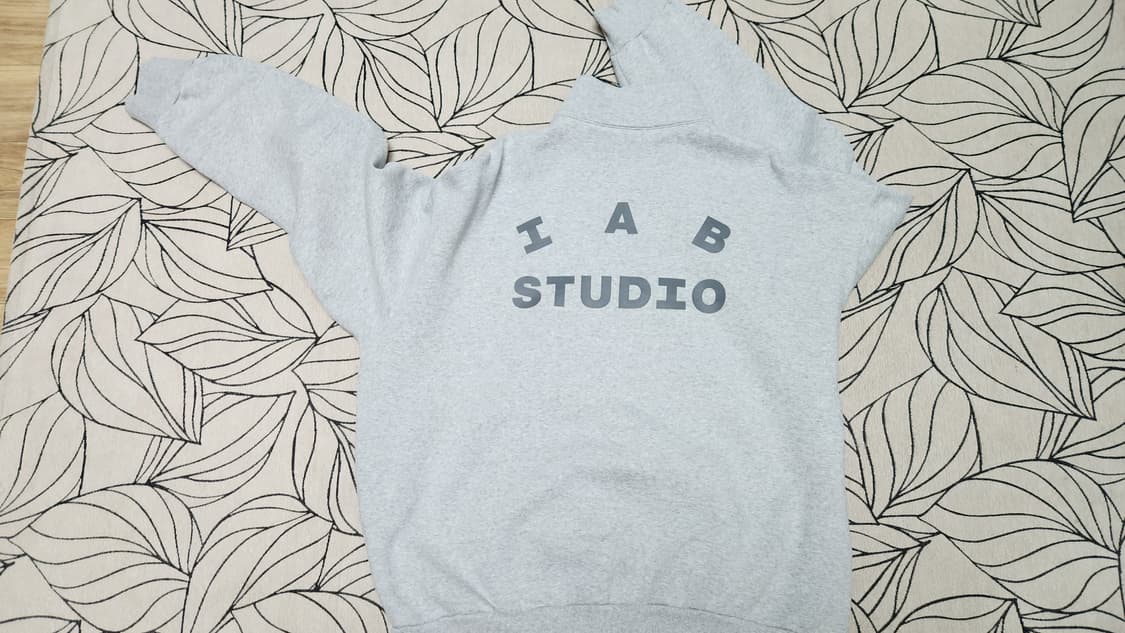 아이앱스튜디오 X 현대모비스 반집업 맨투맨 L 상품이미지2