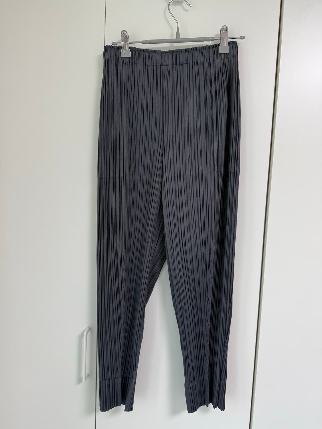 플리츠플리즈 팬츠 상품이미지1