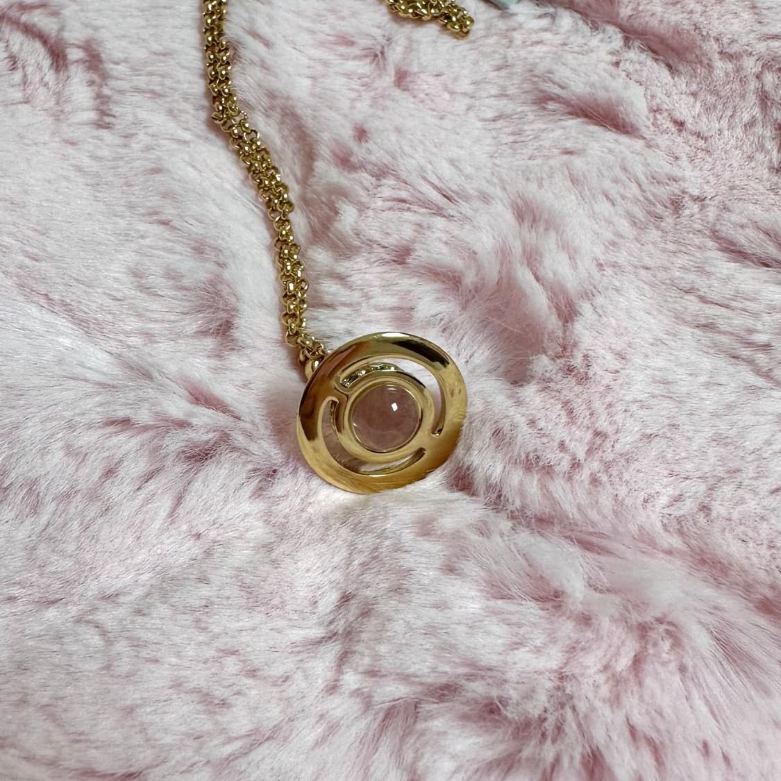 비비안웨스트우드 뉴쁘띠 orb 목걸이 골드 상품이미지4