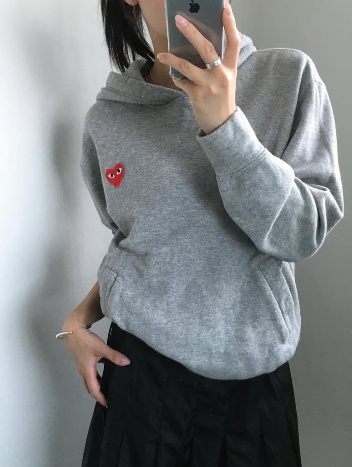 COMMEdeSGARCONS 꼼데가르송 레드와펜 그레이컬러 후드티 상품이미지1