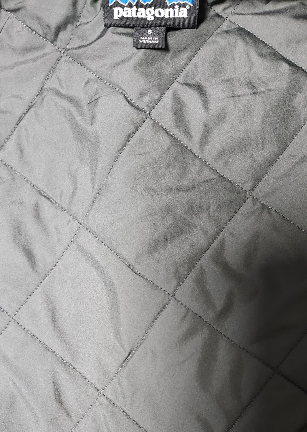 파타고니아 다이아몬드 퀼티드 인슐레이트 봄버 후드 자켓 S 상품이미지3
