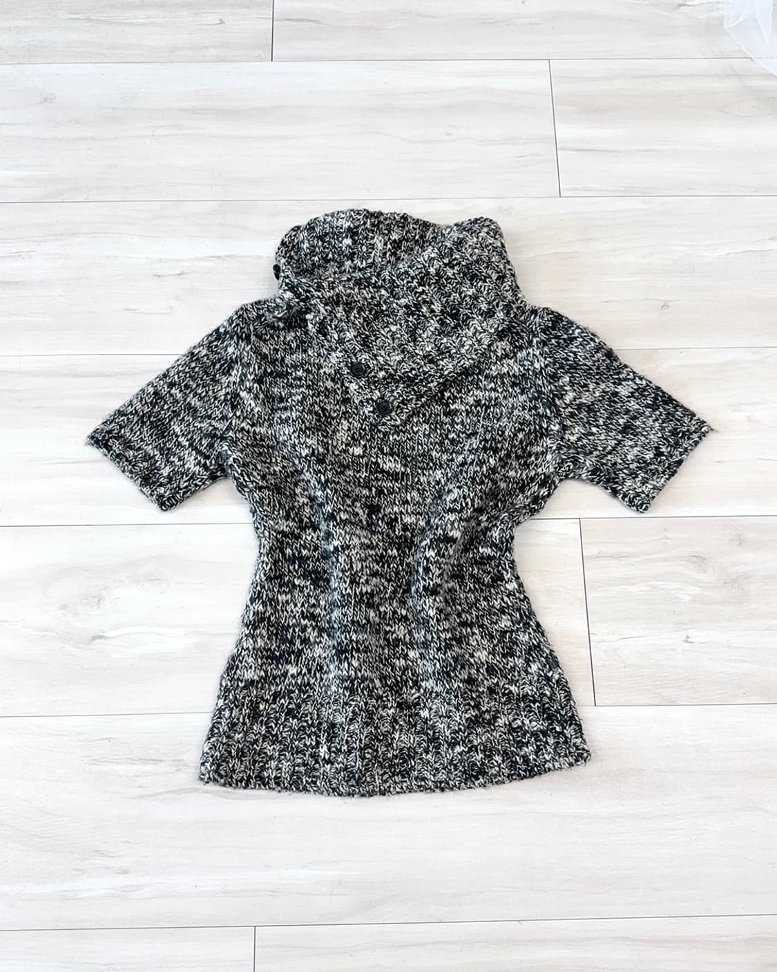 Melange Gray Button-Detail knit 상품이미지1