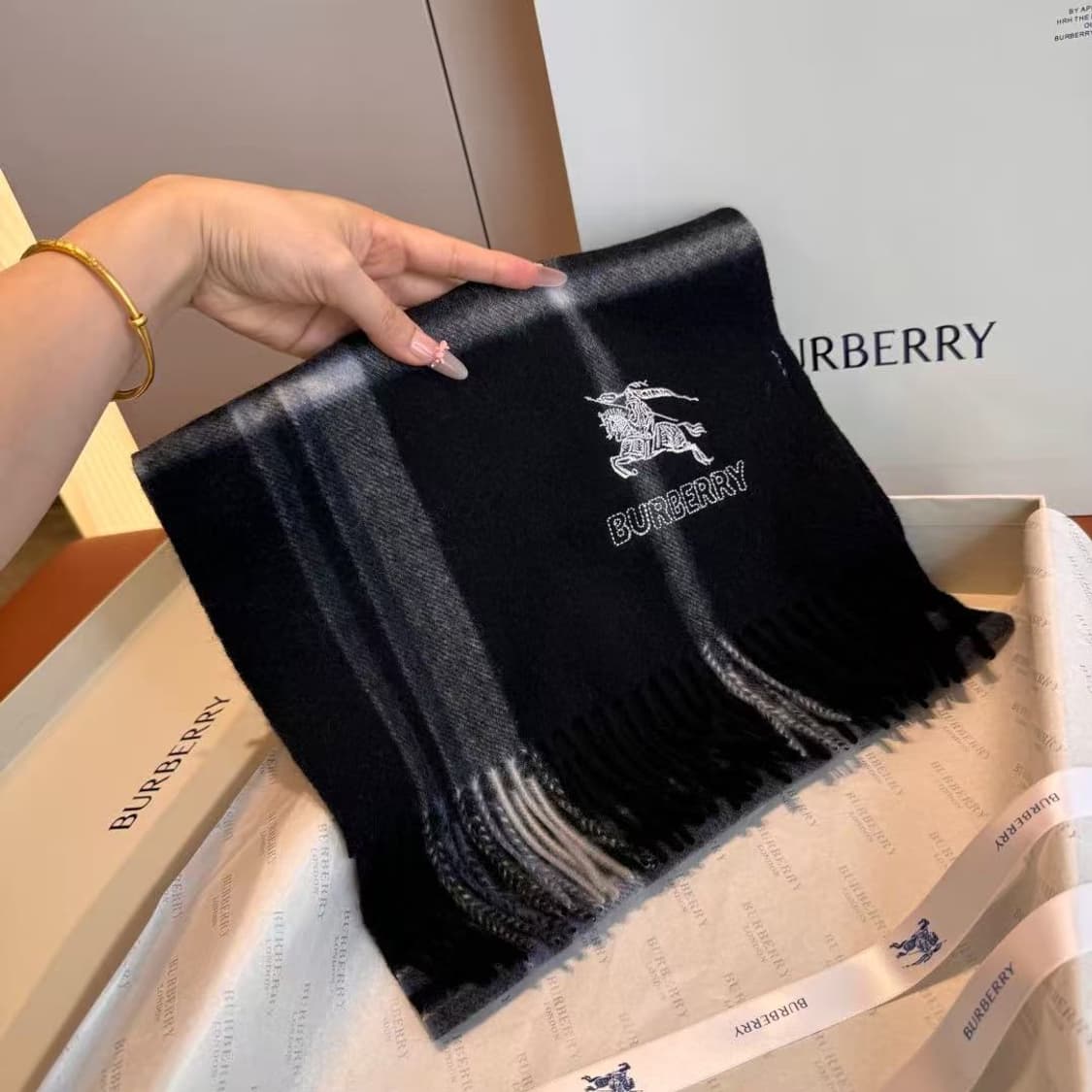 버버리숙녀 리버서블 스카프 100% 램스울
 상품이미지5