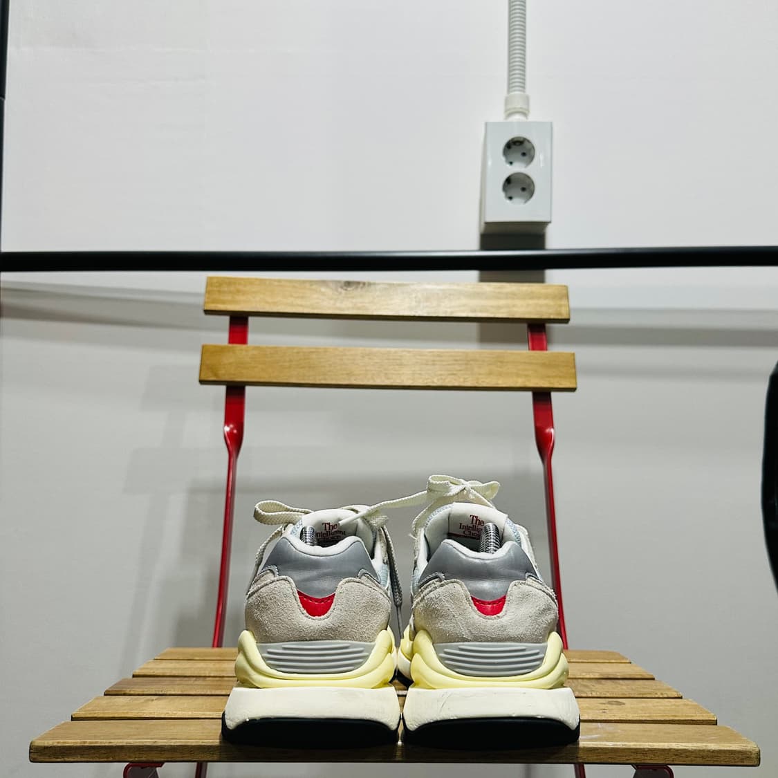 245) 뉴발란스 운동화 여성 여자 신발 57/40 스니커즈 블루 상품이미지4