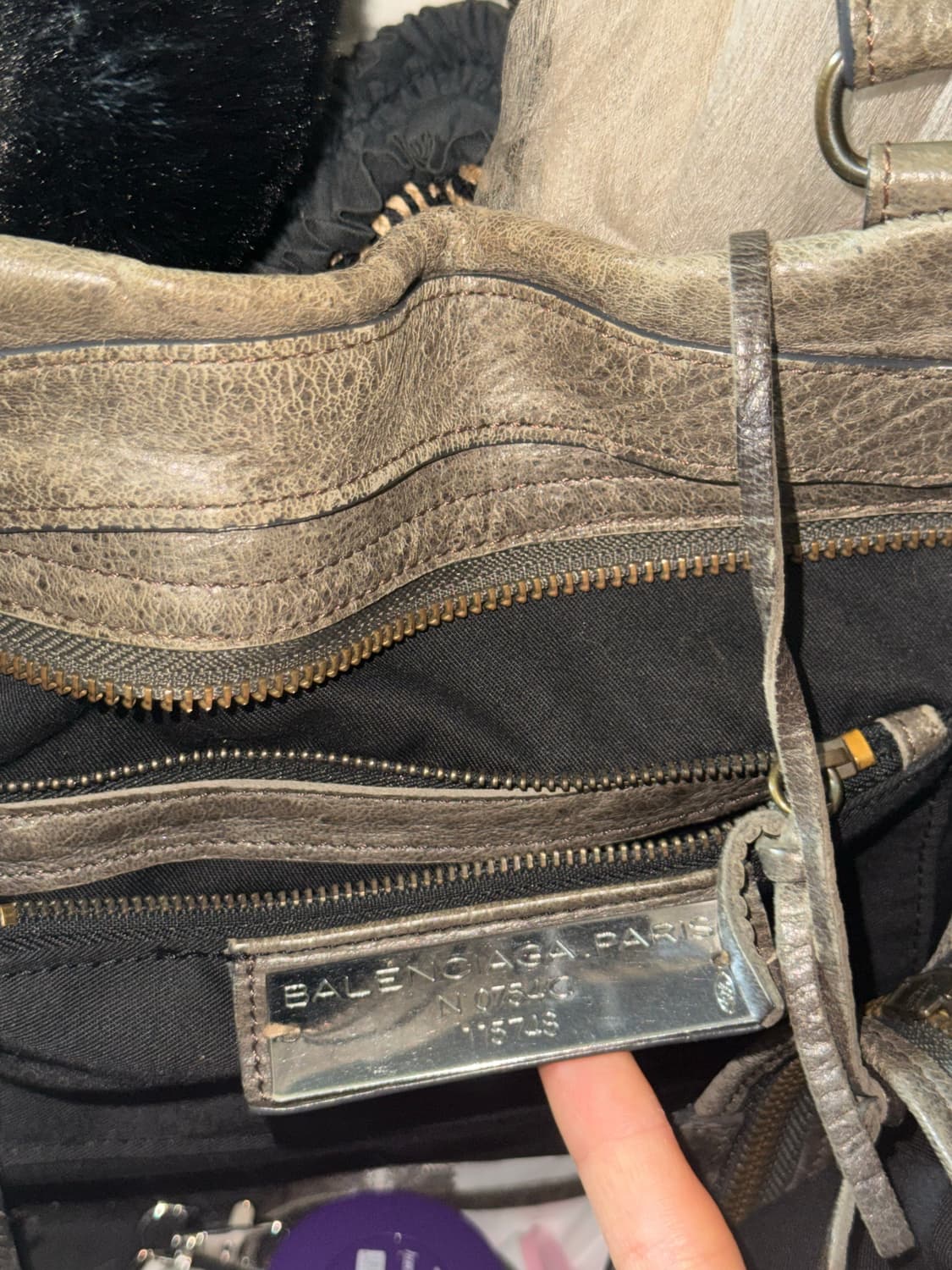 Balenciaga 모터백 상품이미지3