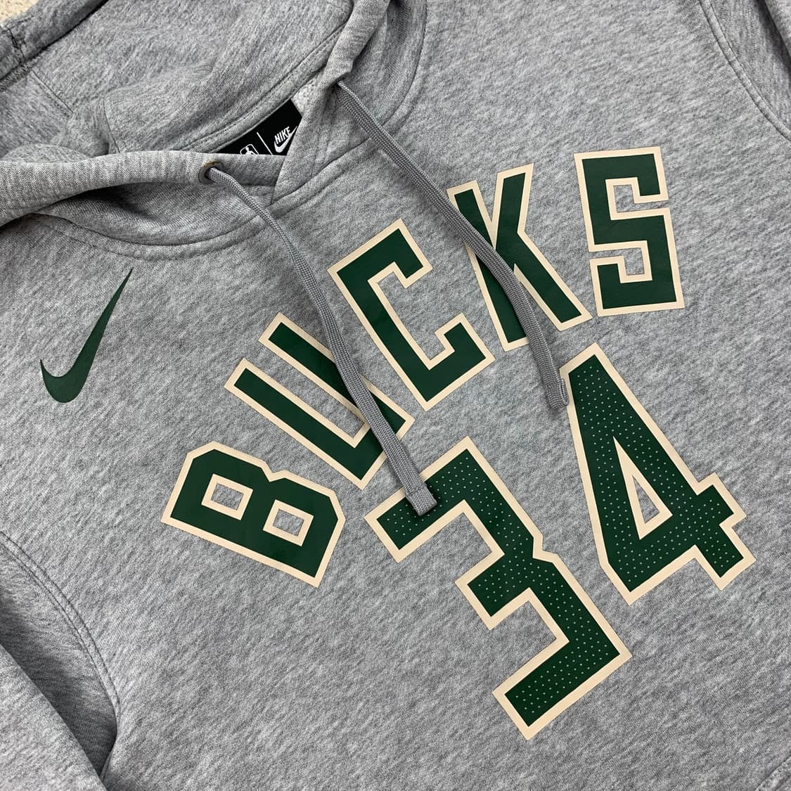 나이키 NBA 팀 밀워키 벅스 아데토쿤보 마킹 후드티 상품이미지2
