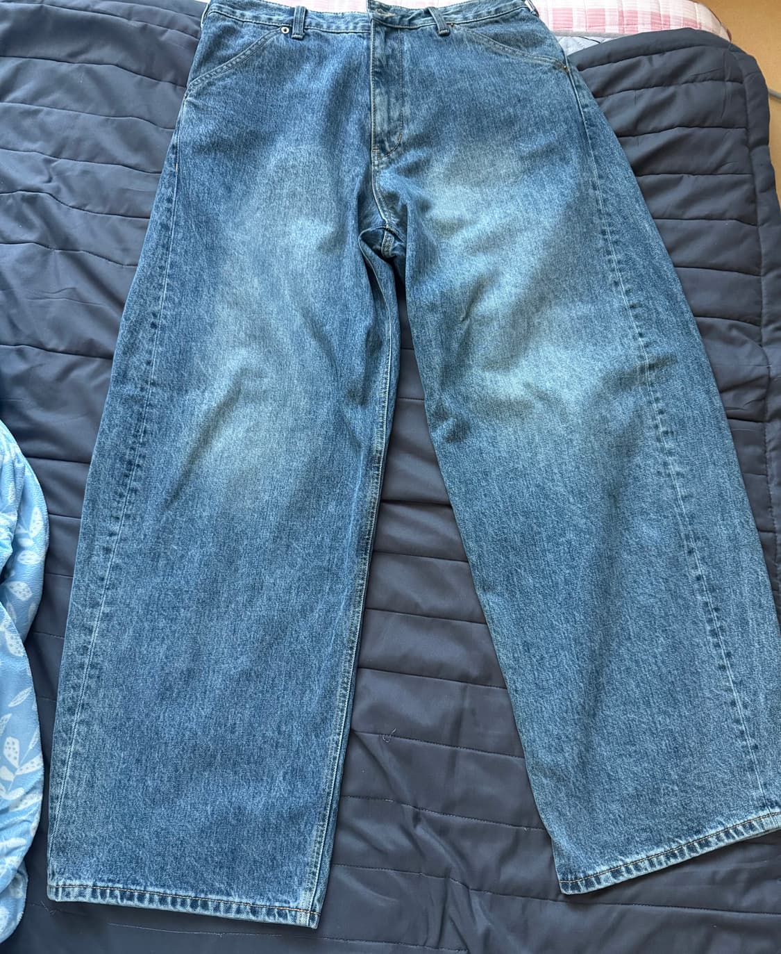 해칭룸 와이드 커프진팝니다 상품이미지1