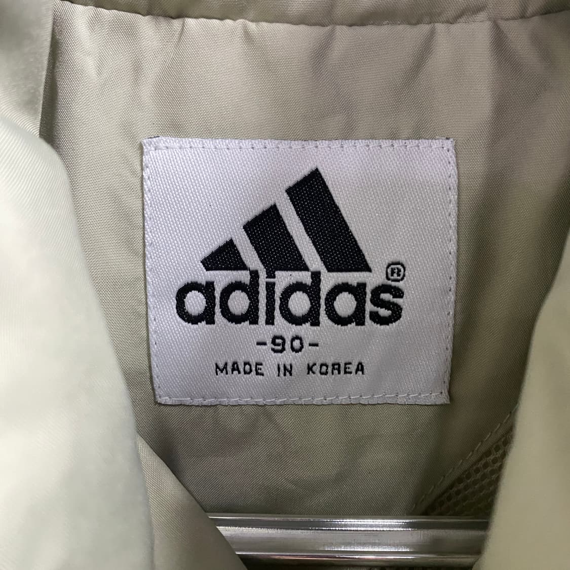 아디다스 스몰로고 아이보리 후드 바람막이 자켓 B4107 상품이미지4