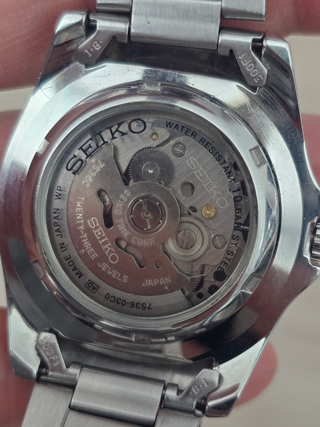 세이코 (SEIKO) 베이비스모 다이버 블랙 오토메틱 스켈레톤 백 시계 상품이미지6