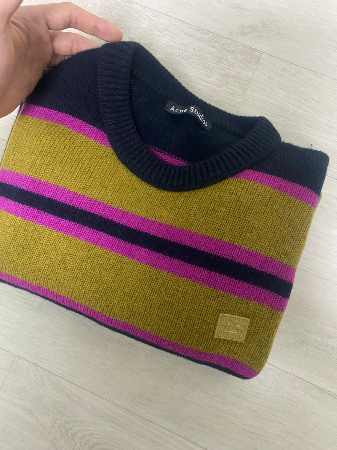 아크네 스튜디오 니마 니트(s) 상품이미지1