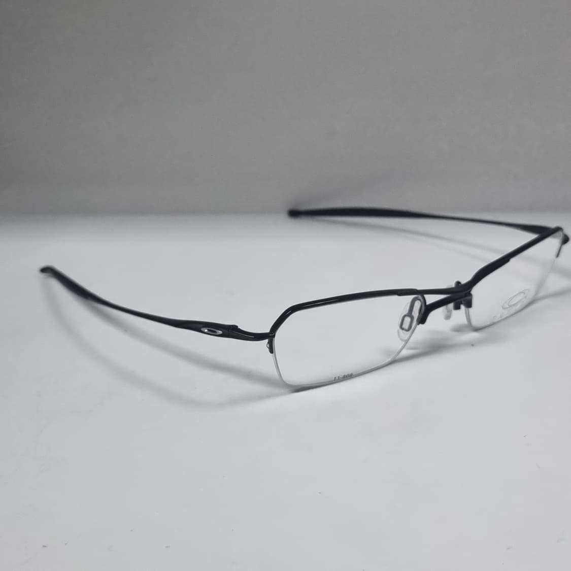 오클리 반무테 안경 할로우포인트 2.0 미사용 블랙 상품이미지4