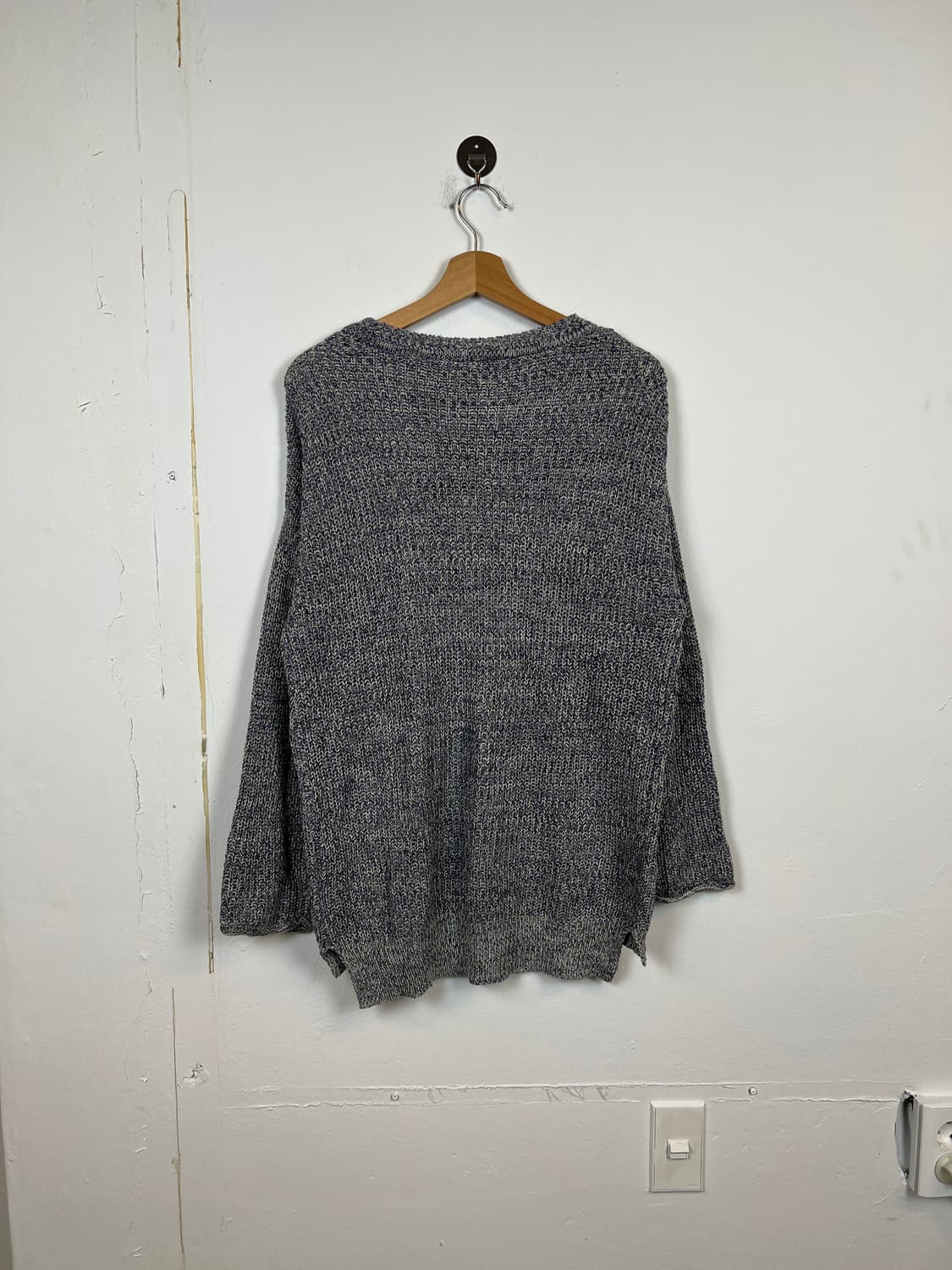 T150 WORKER'S EVERYBODY 회색 브이넥 니트 FREE 상품이미지2