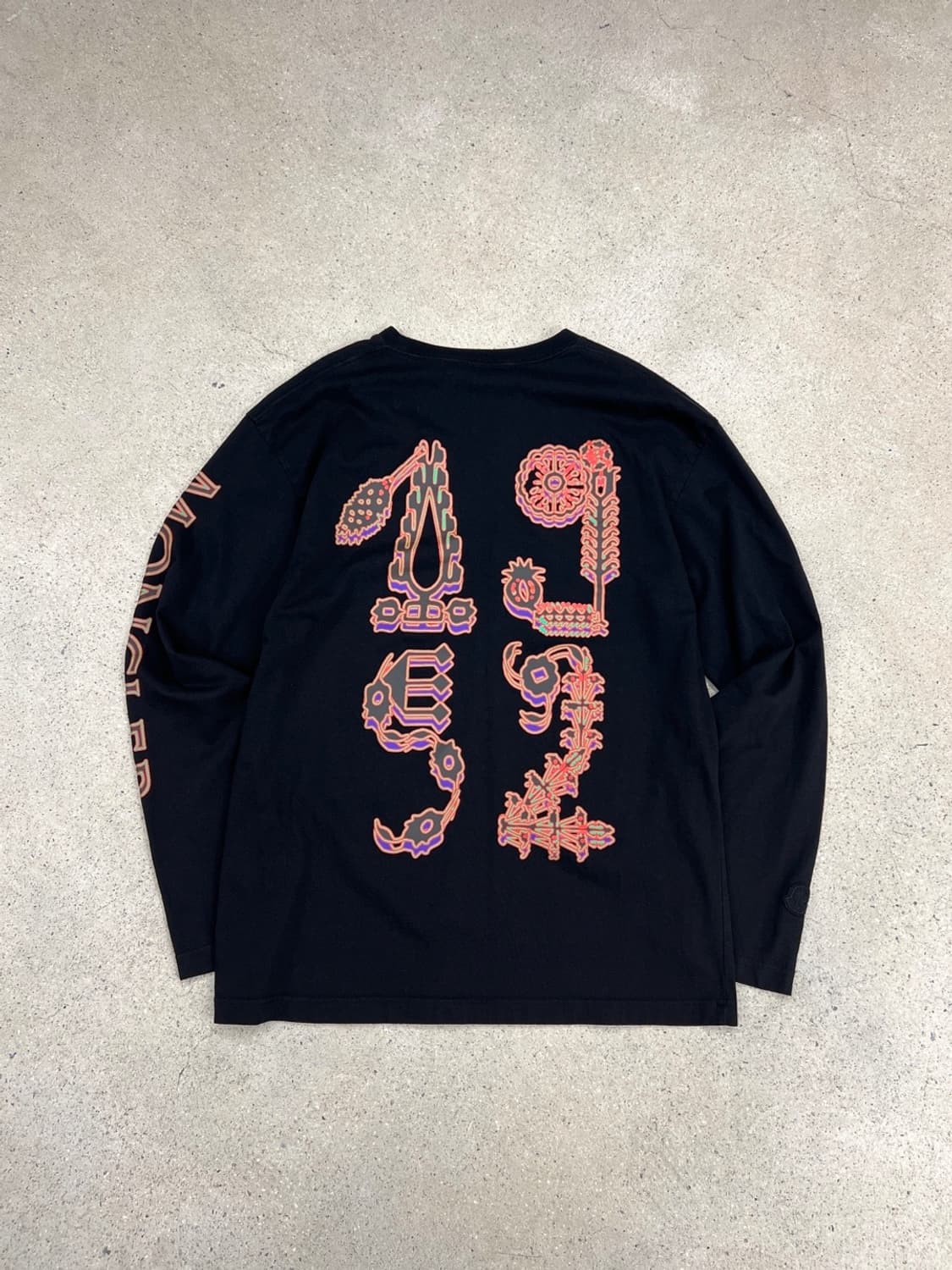 몽클레어 지니어스 블랙와펜 그래픽 롱슬리브 상품이미지4