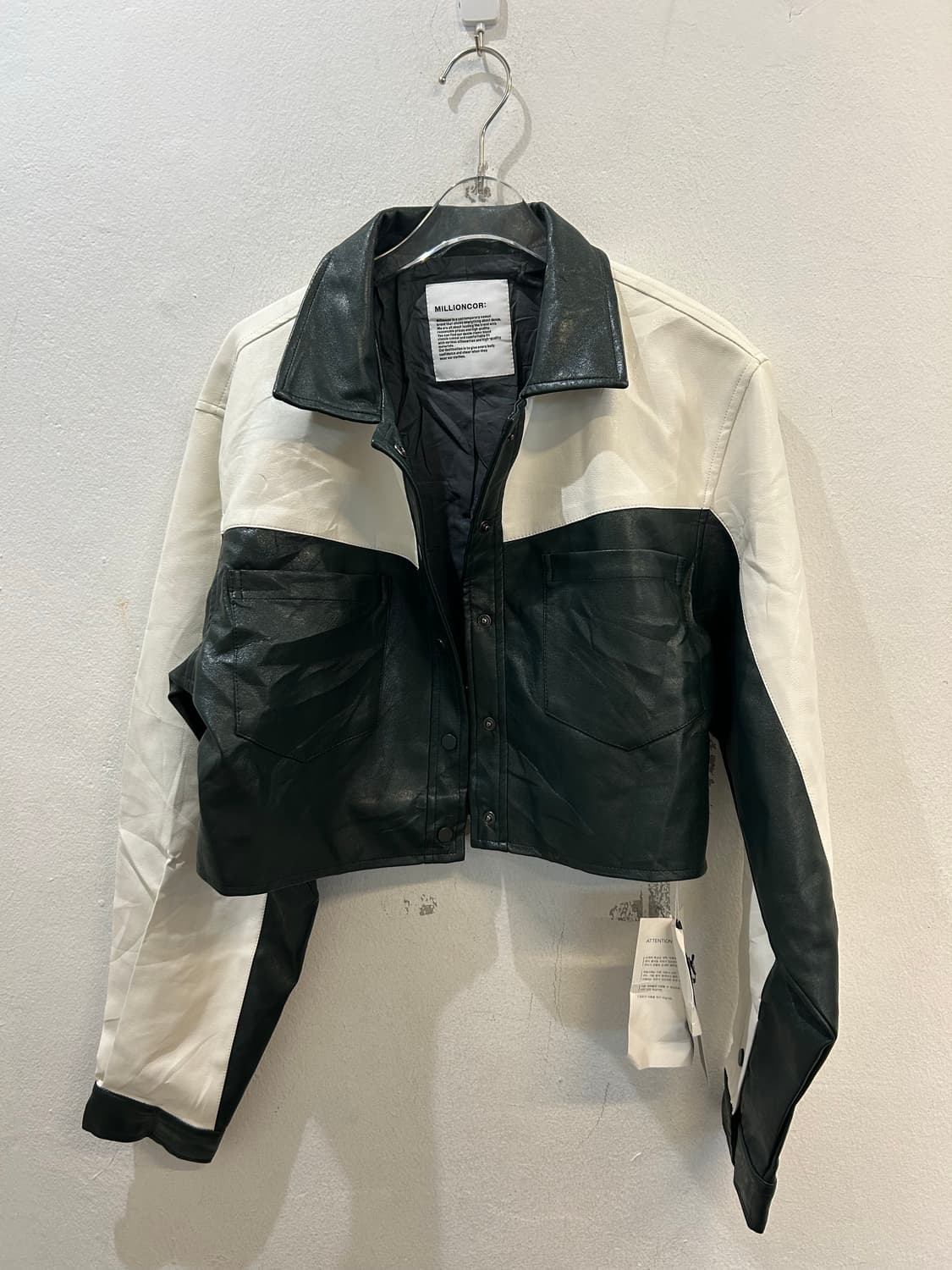 Two-Tone Cropped Leather Jacket 상품이미지2