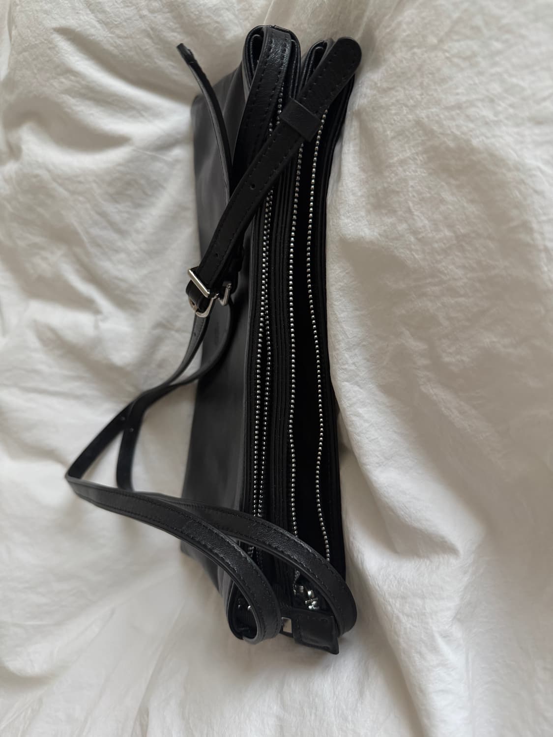 Laidback 블랙 가죽 숄더백 상품이미지4