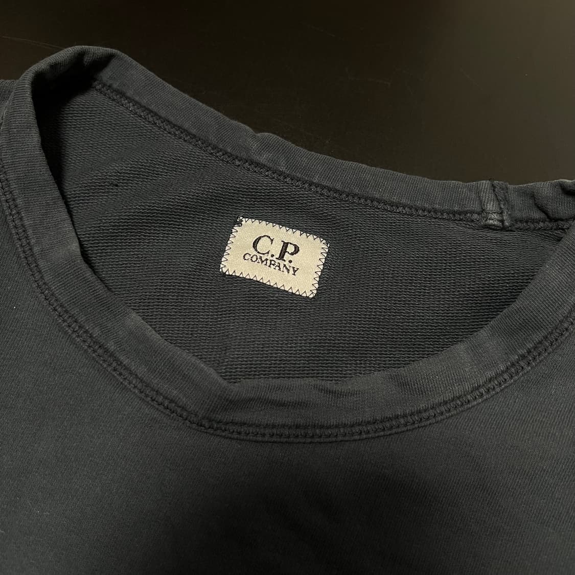 CP컴퍼니 네이비 맨투맨 상품이미지5