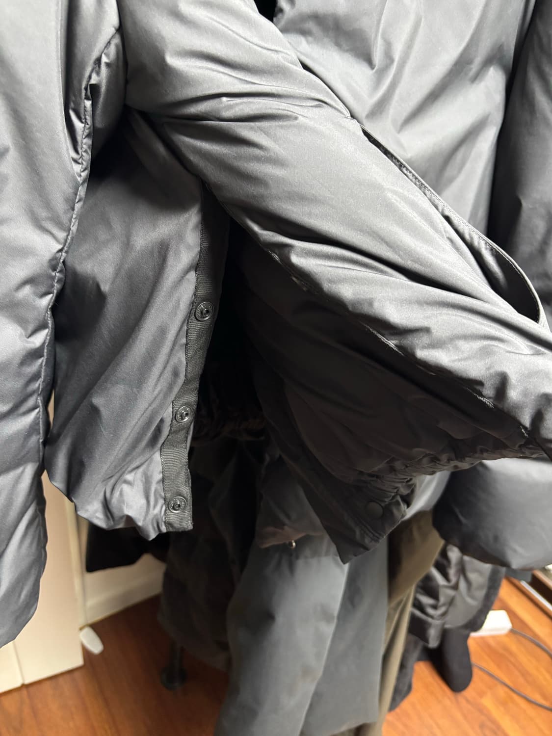 (M) 아모멘토 베딩 쇼트 다운 푸퍼 패딩 블랙 상품이미지2