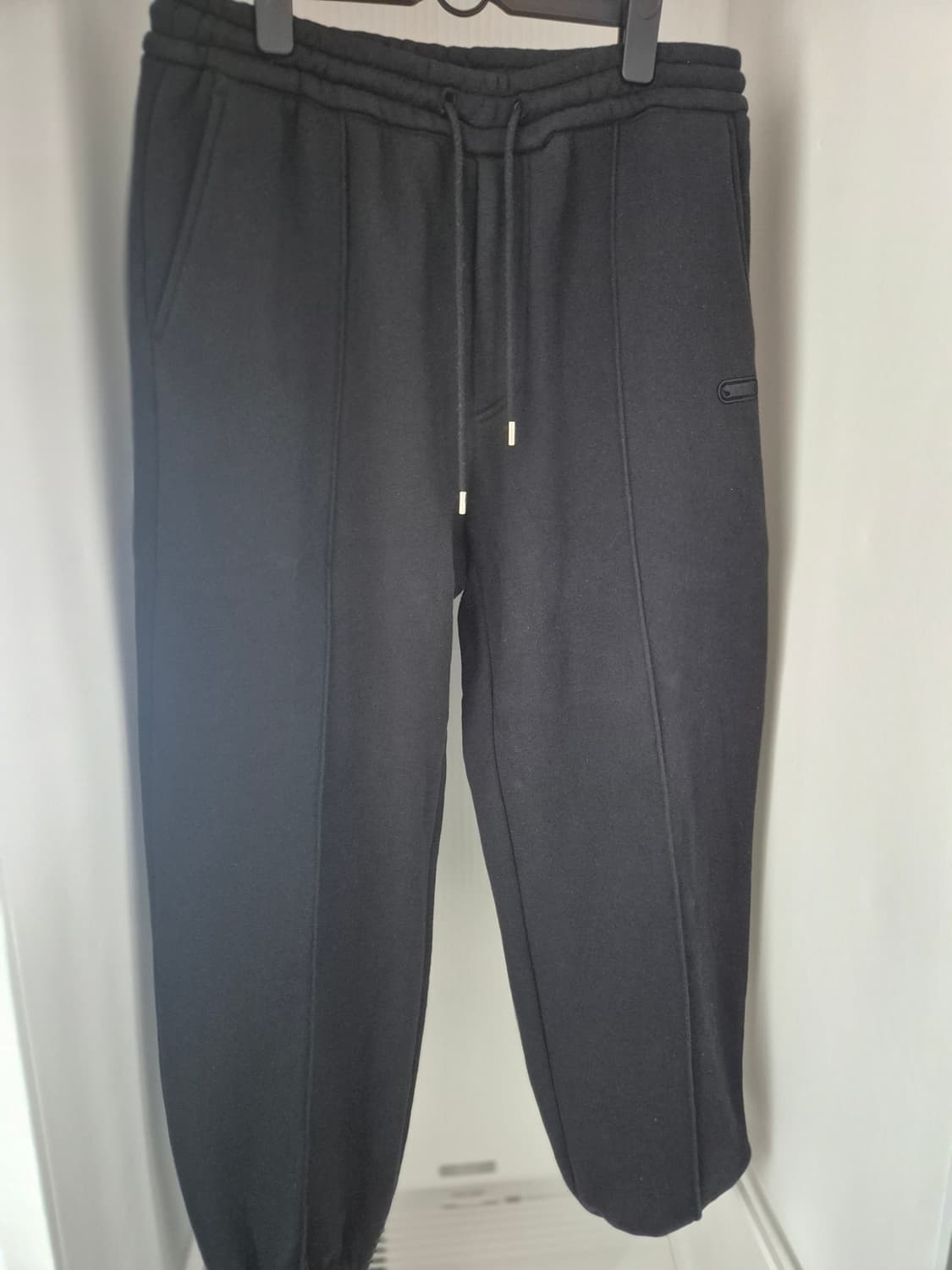 솔리드 옴므 블랙 조거 팬츠 상품이미지1