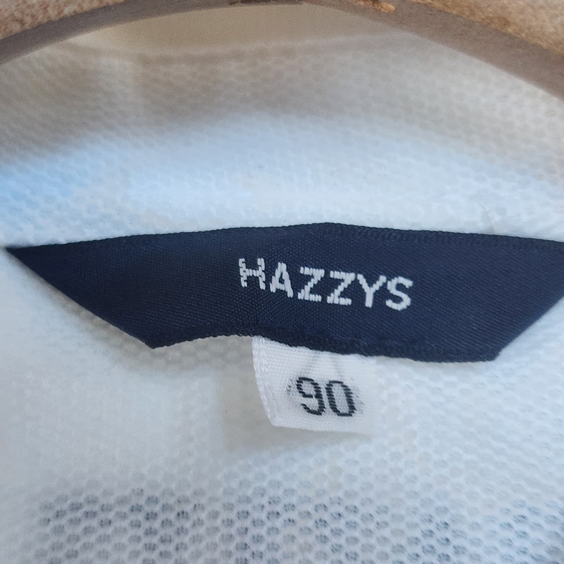 헤지스 화이트 긴팔 폴로티 상품이미지3