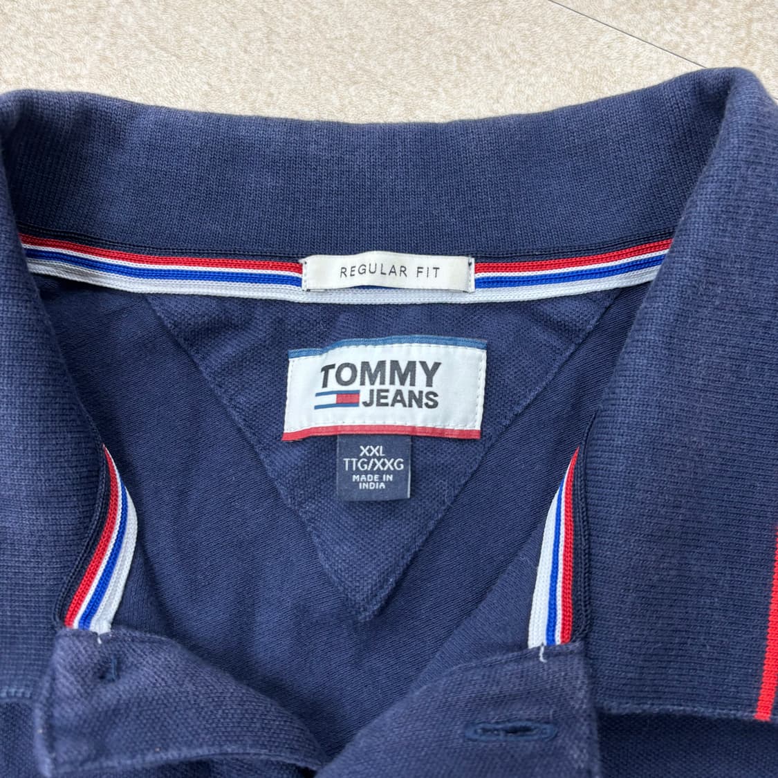 타미 힐피거 스몰로고 카라티셔츠 상품이미지3