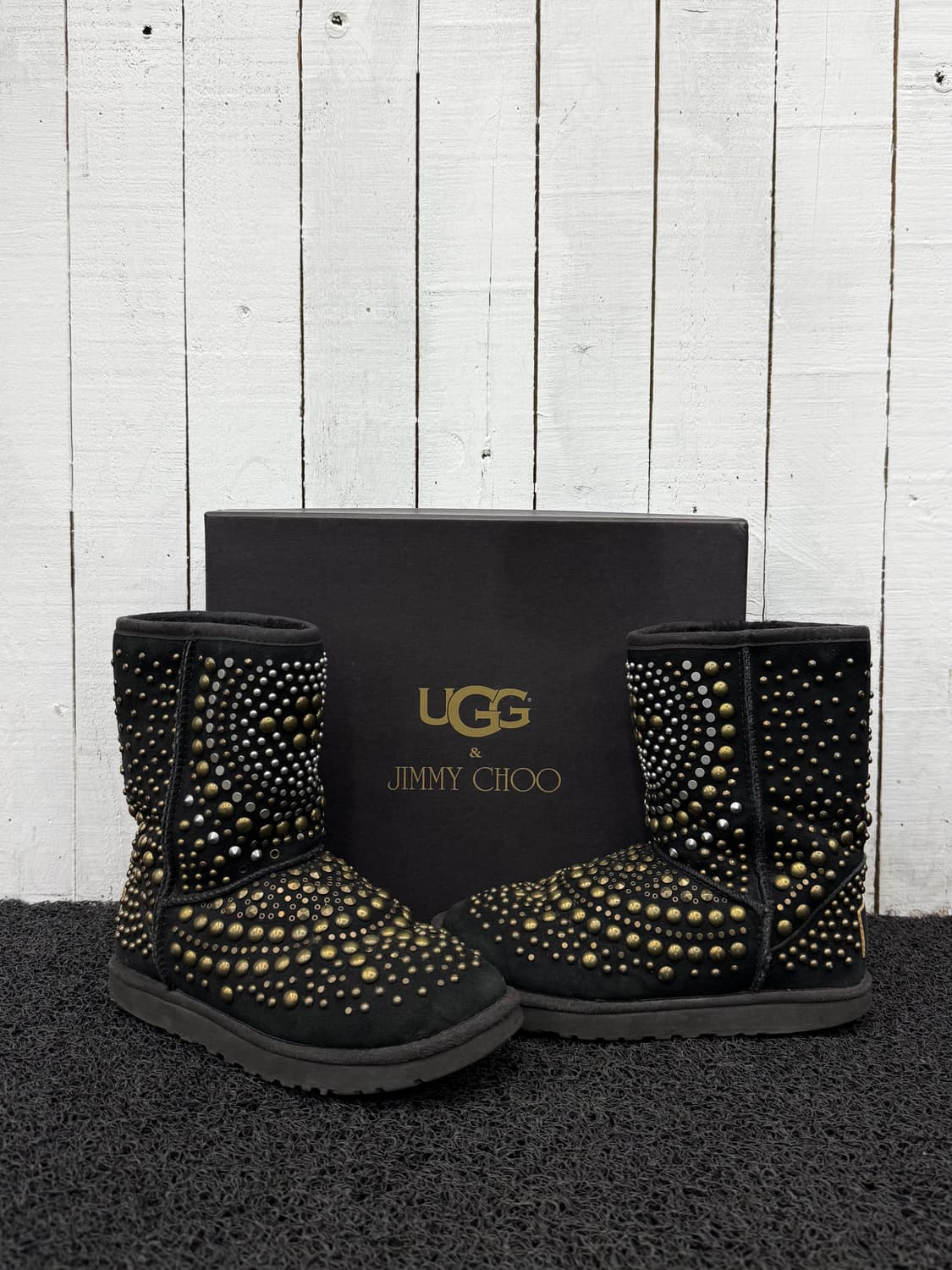 ugg x jimmy choo 상품이미지1