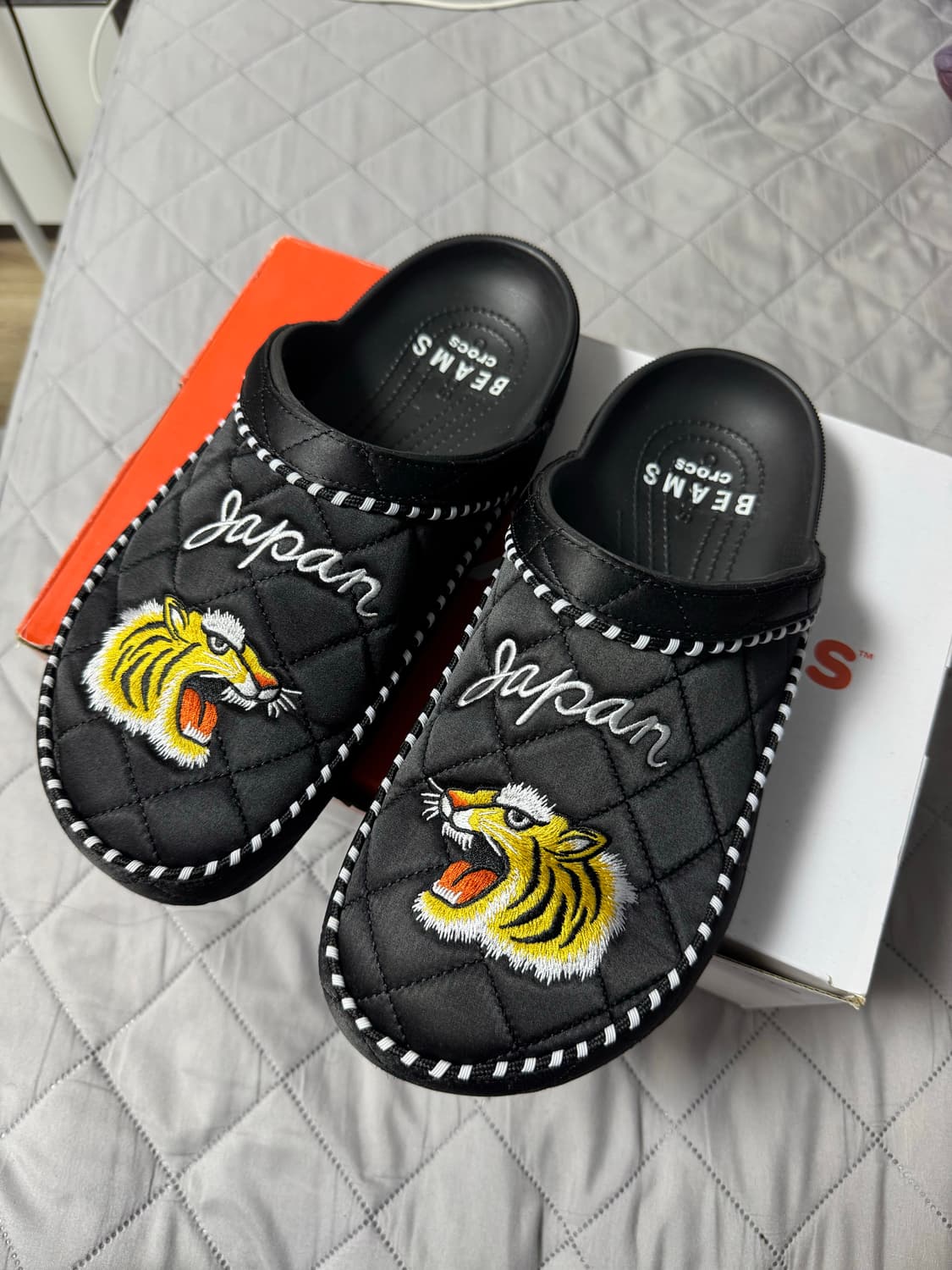 [280] 크록스 x 빔즈 딜런 클로그 블랙 화이트 상품이미지1