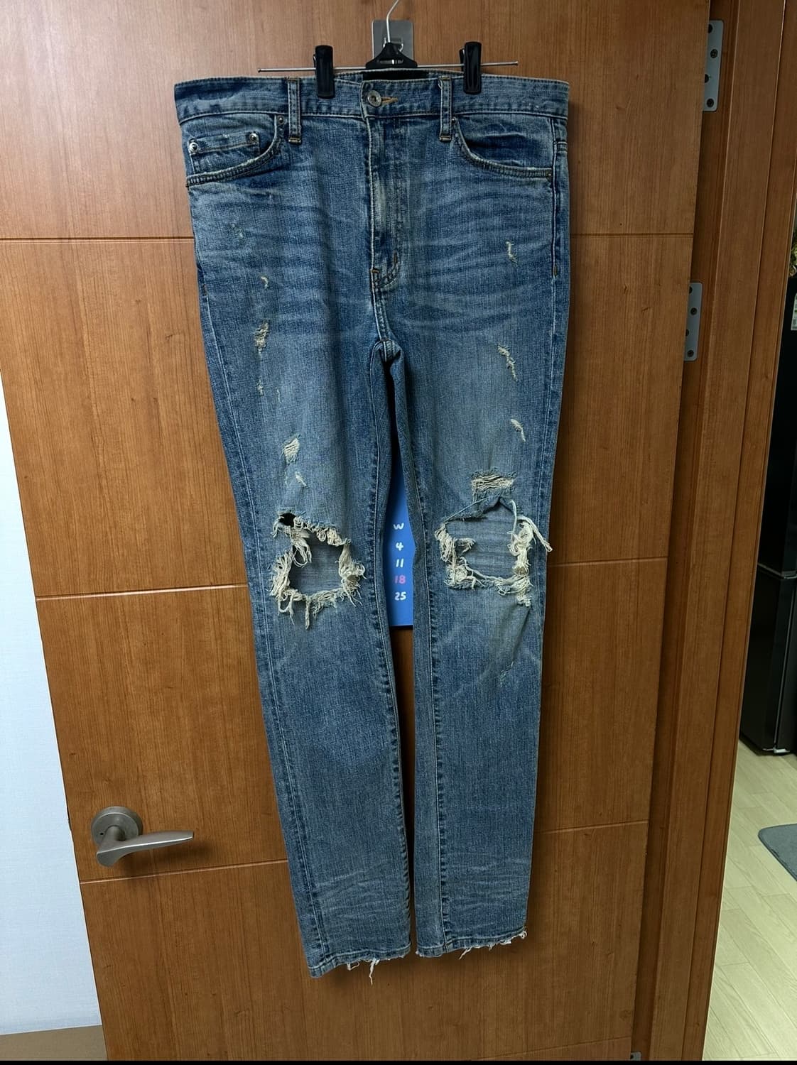 [31-32] La Maison Zamble 데미지 데님 연청 스키니진 상품이미지2