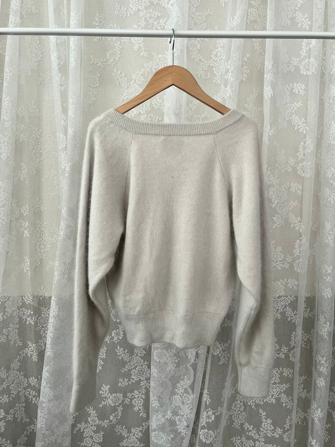 F) 이프유 ifyou 브이넥 앙고라 니트 그레이 상품이미지2