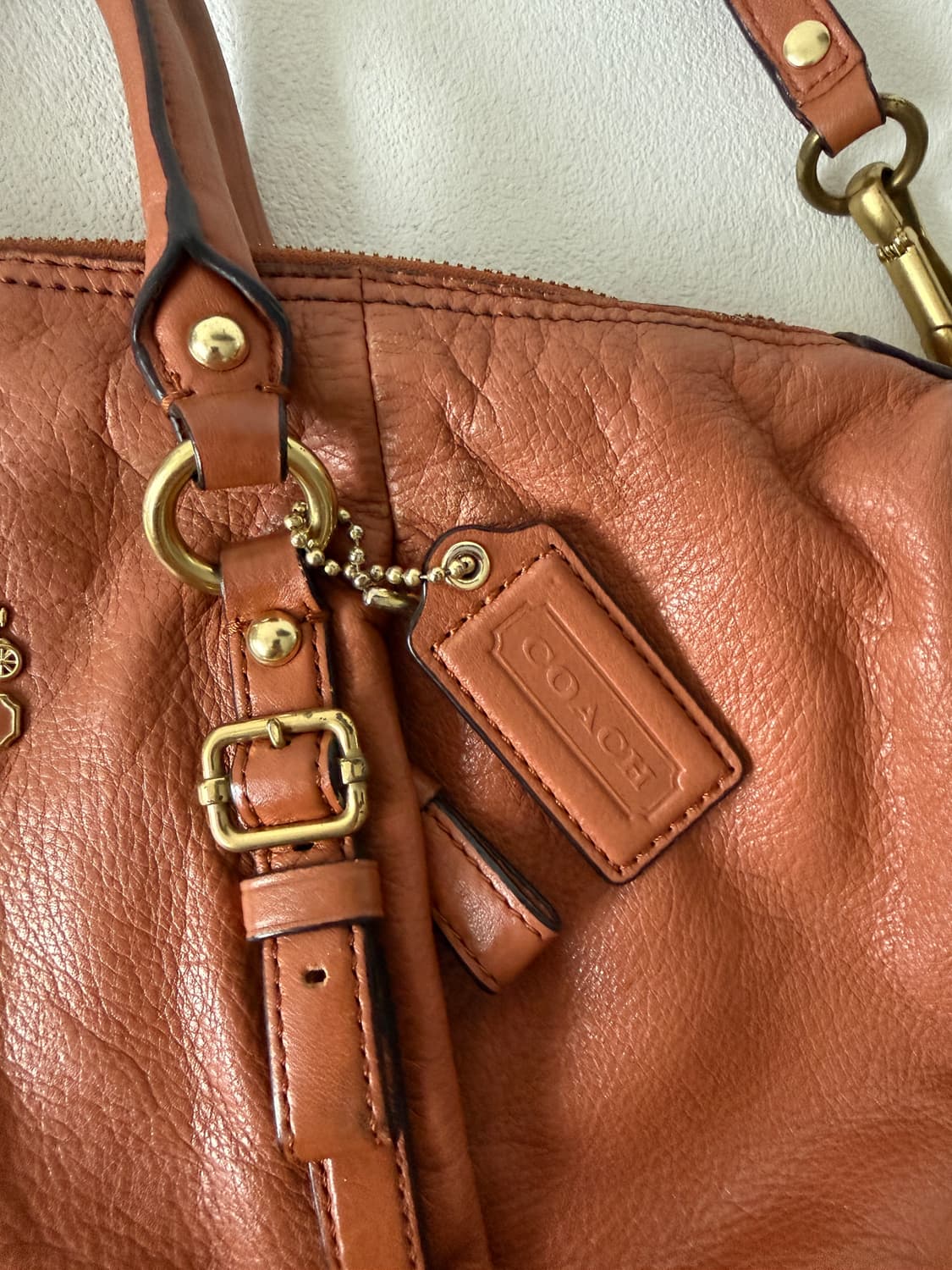 코치(COACH) 레더 토트백(크로스 가능) 상품이미지4