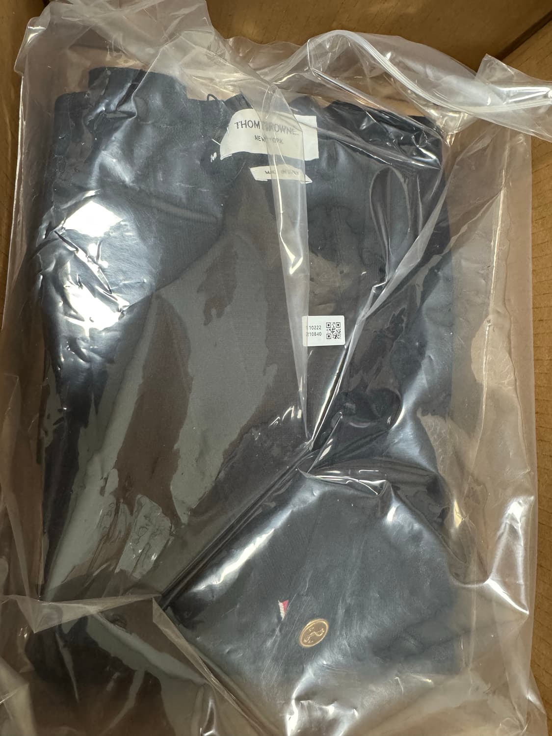 톰브라운 밀라노 스티치 금장 가디건 네이비 4사이즈 상품이미지1