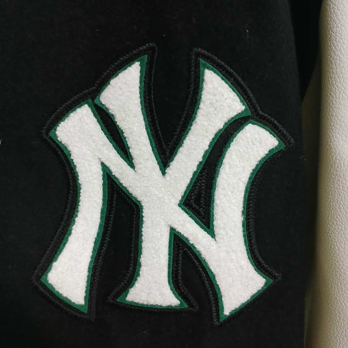 MLB 베이직 바시티 모직 울 가죽 누빔 야구잠바 패딩 자켓 상품이미지5