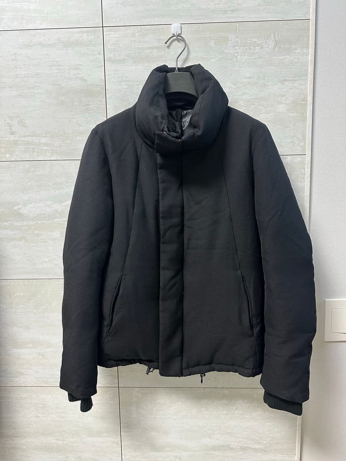 더 비르디안느 블랙 패딩 사이즈 2 상품이미지2