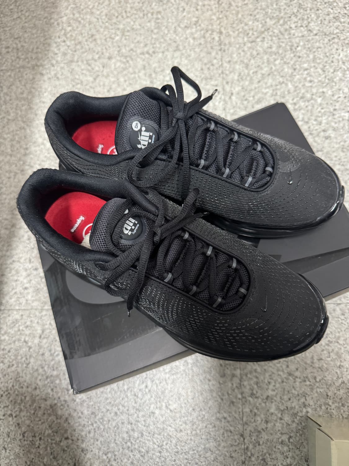 슈프림 에어맥스dn 280사이즈 팝니다. 상품이미지5