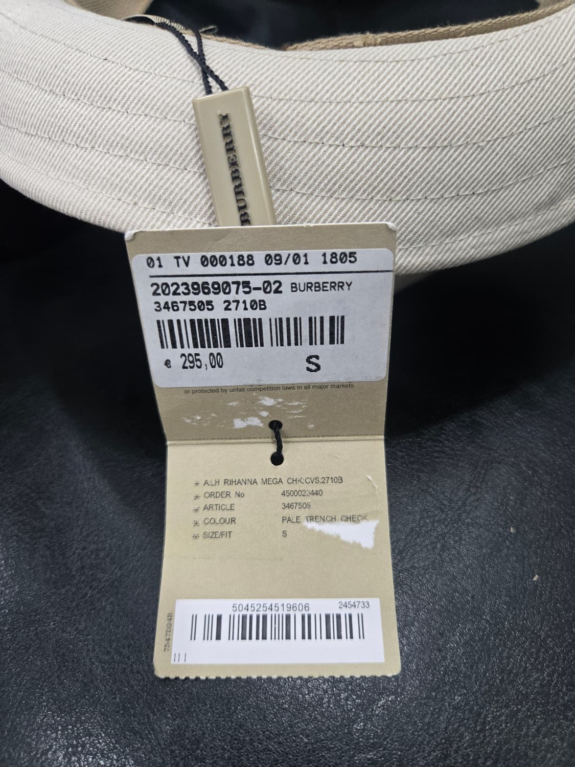 버버리 여성 버킷햇 상품이미지6