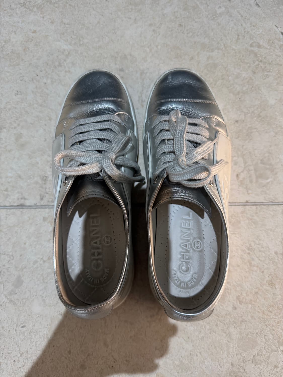 샤넬 실버 스니커즈 35.5 225cm 상품이미지3